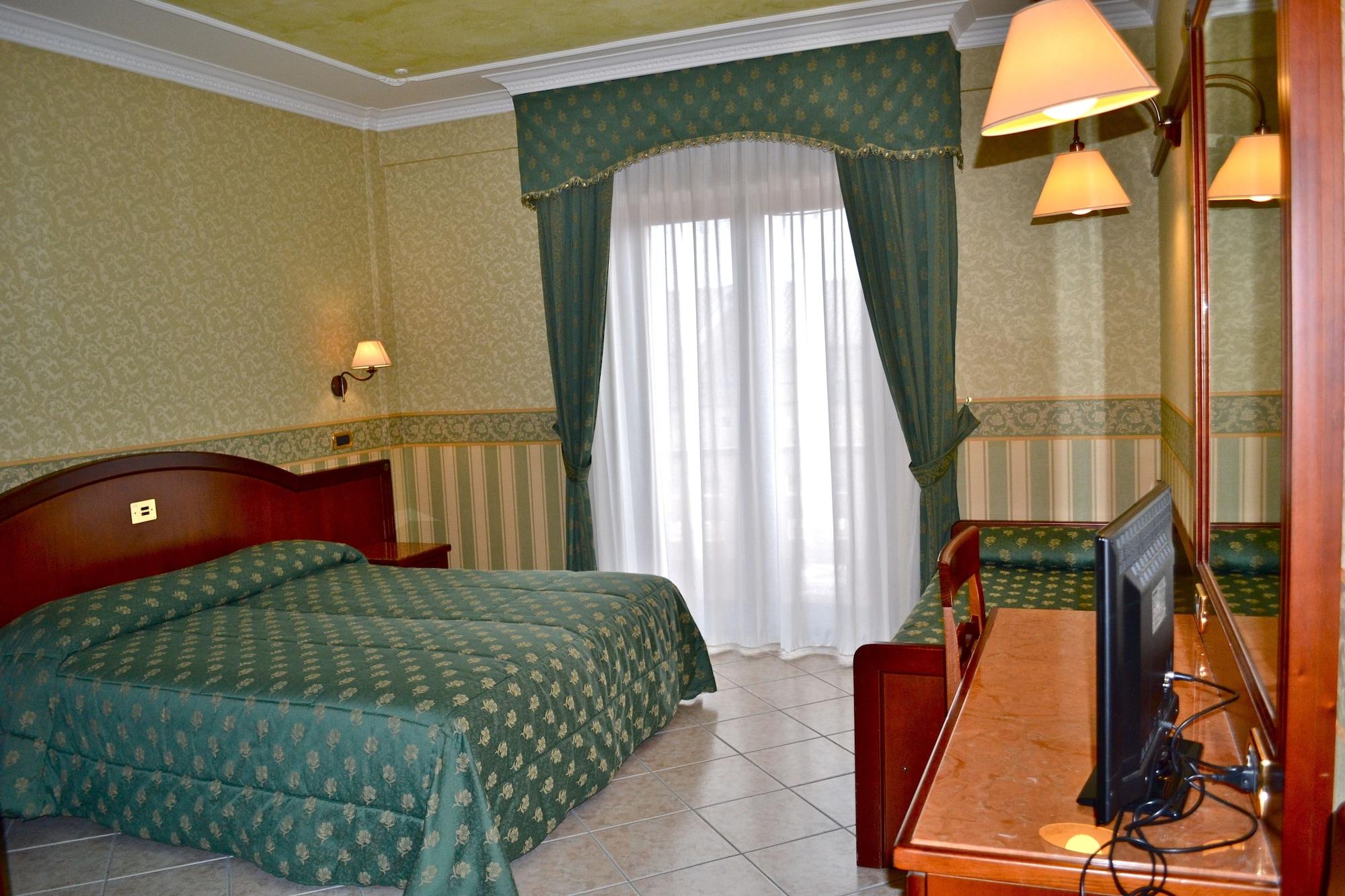 Hotel Valle Rossa Сан-Джованни-Ротондо Экстерьер фото