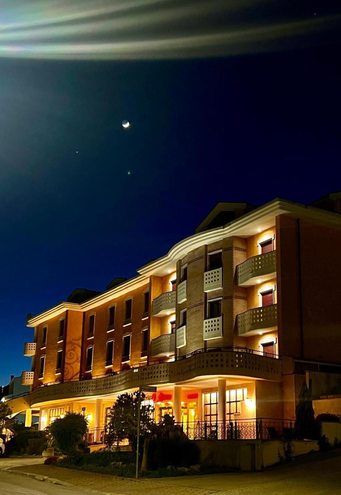 Hotel Valle Rossa Сан-Джованни-Ротондо Экстерьер фото