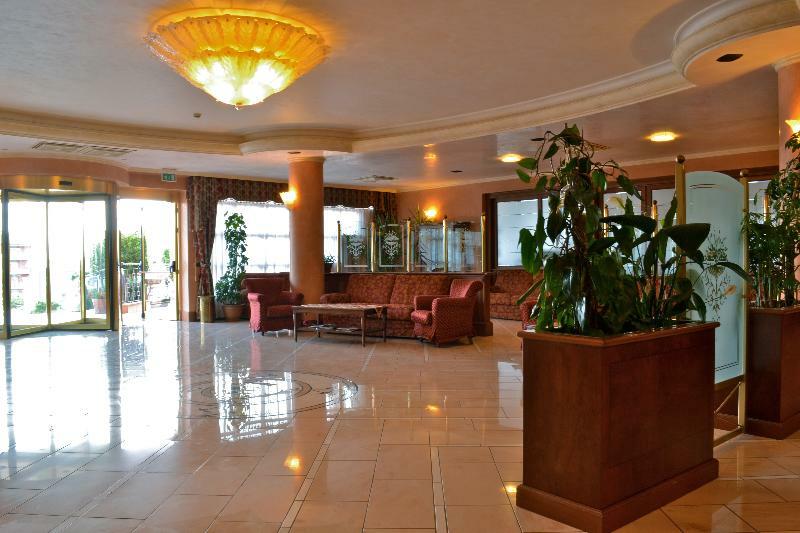 Hotel Valle Rossa Сан-Джованни-Ротондо Экстерьер фото
