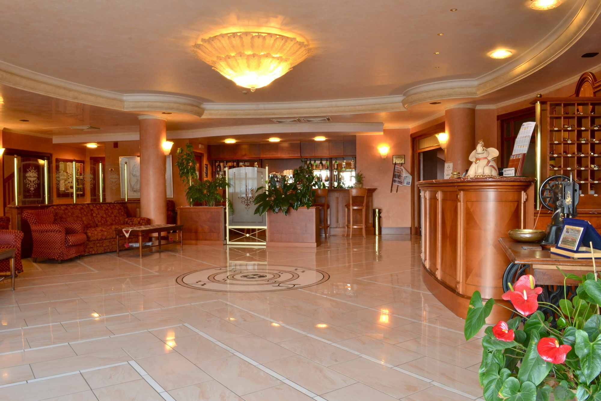 Hotel Valle Rossa Сан-Джованни-Ротондо Экстерьер фото