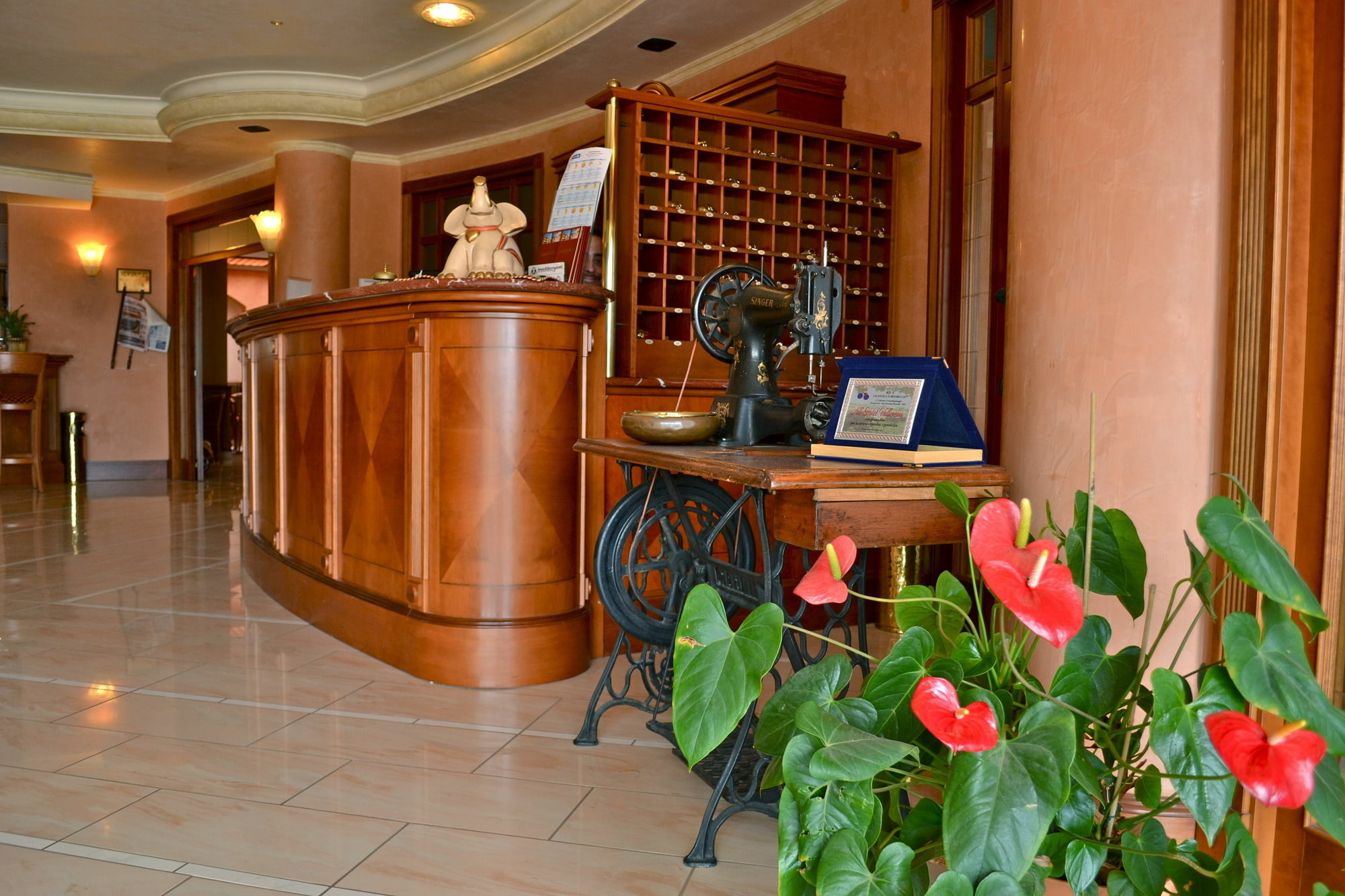 Hotel Valle Rossa Сан-Джованни-Ротондо Экстерьер фото