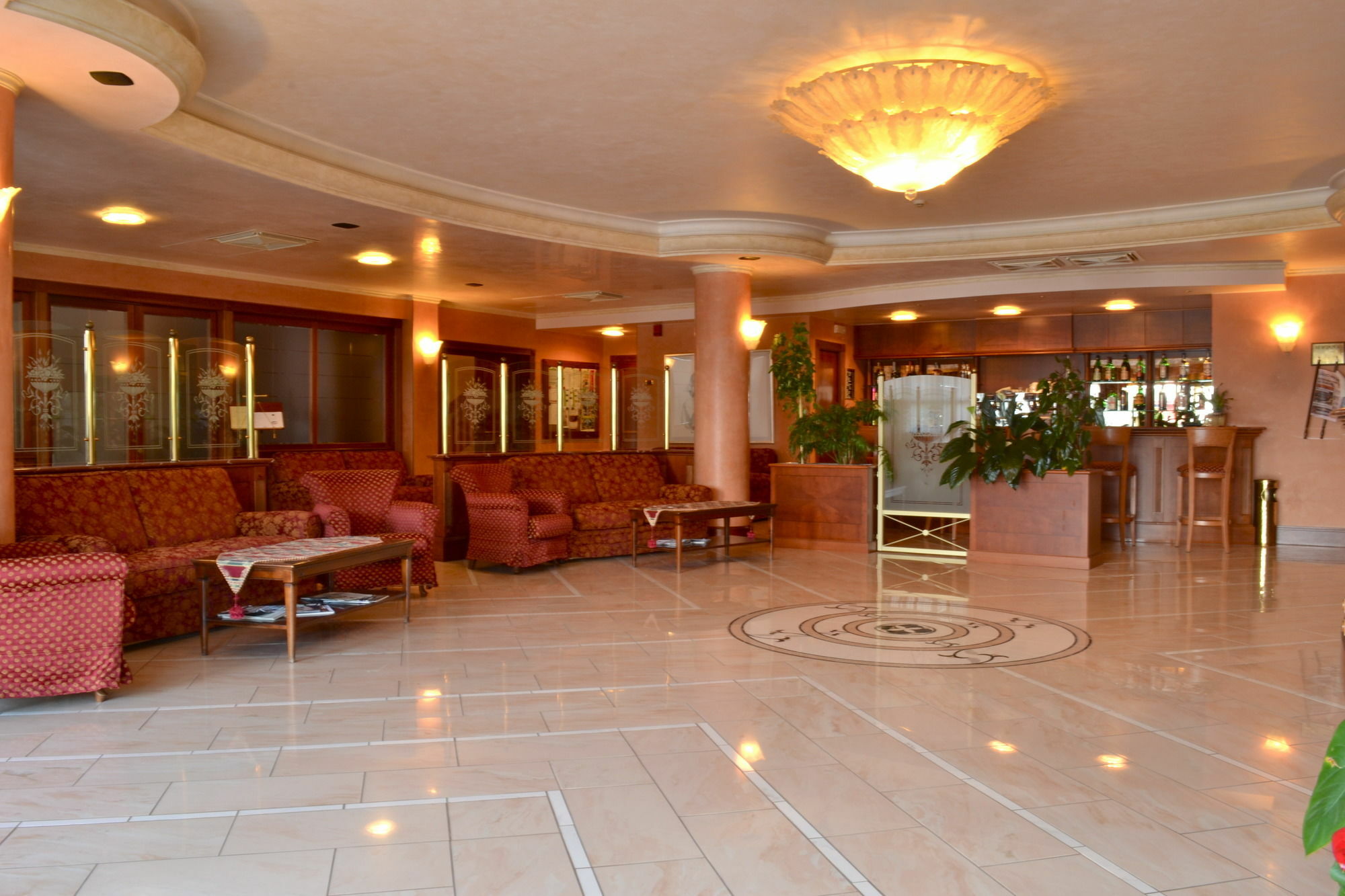 Hotel Valle Rossa Сан-Джованни-Ротондо Экстерьер фото