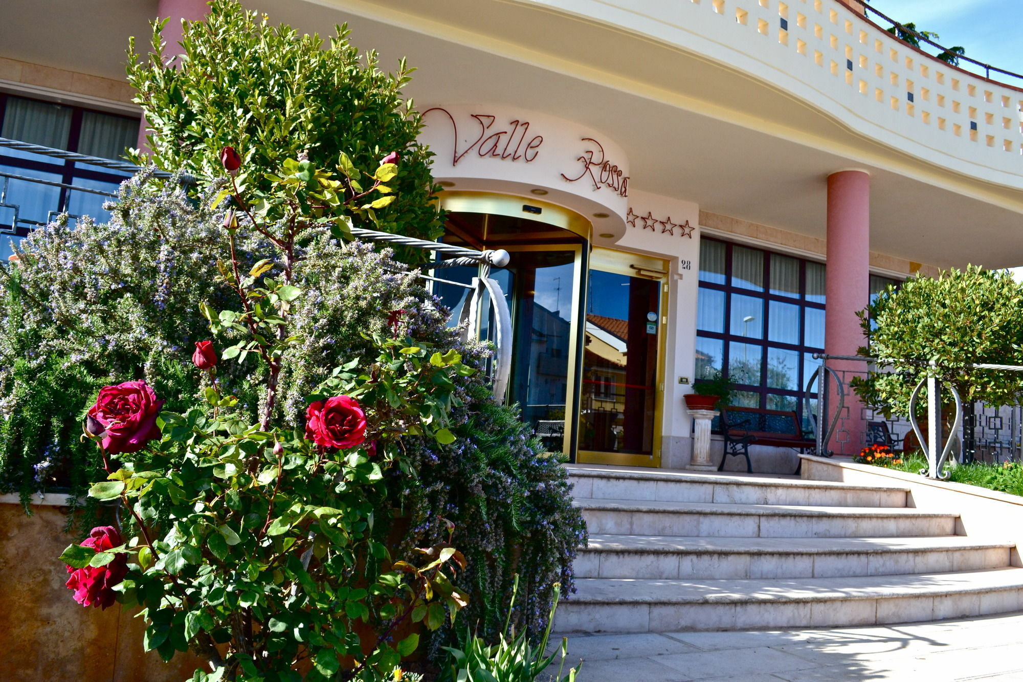 Hotel Valle Rossa Сан-Джованни-Ротондо Экстерьер фото